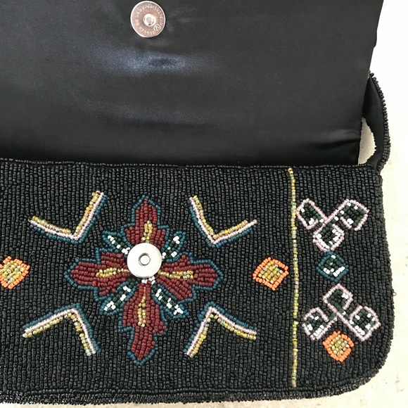 PRICE IS FIRM Black & Multi Color Hand Beaded Small Purse Unique - Picture 4 of 8